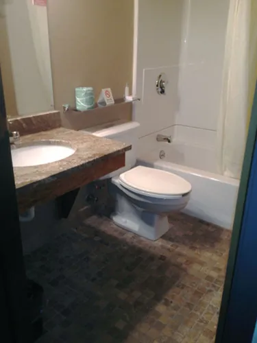 Home Place Inn – Double Kitchenette Suite — photo 18